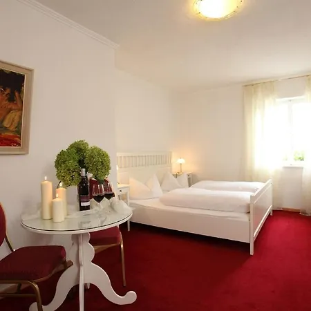 Hotel Zum Stemplinger Hansl