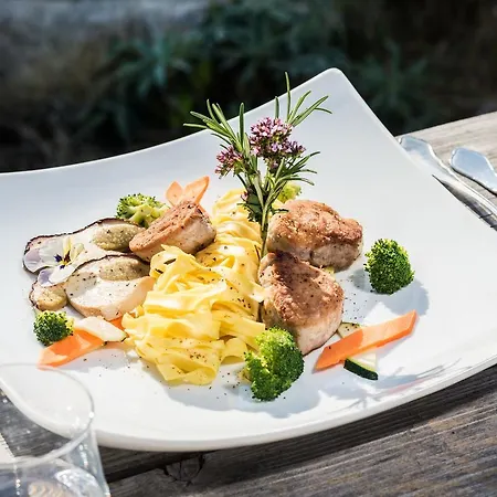 فندق Zum Stemplinger Hansl هاوتسنبرغ