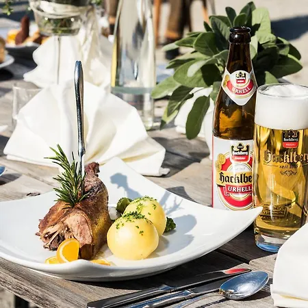 Szálloda Zum Stemplinger Hansl