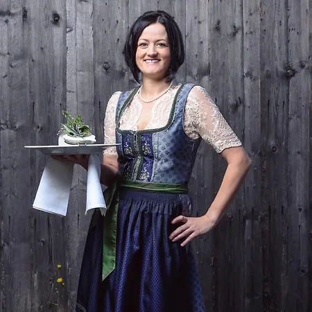 Zum Stemplinger Hansl هاوتسنبرغ