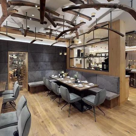 فندق Zum Stemplinger Hansl هاوتسنبرغ