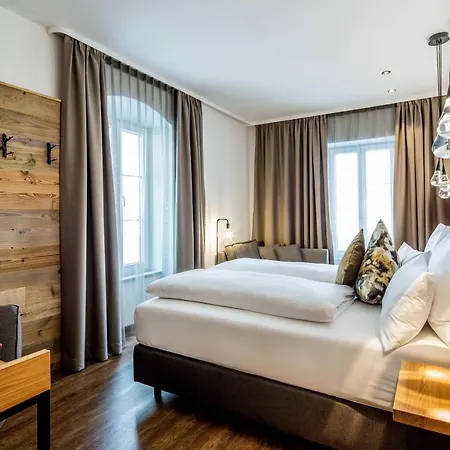 Zum Stemplinger Hansl فندق 3*